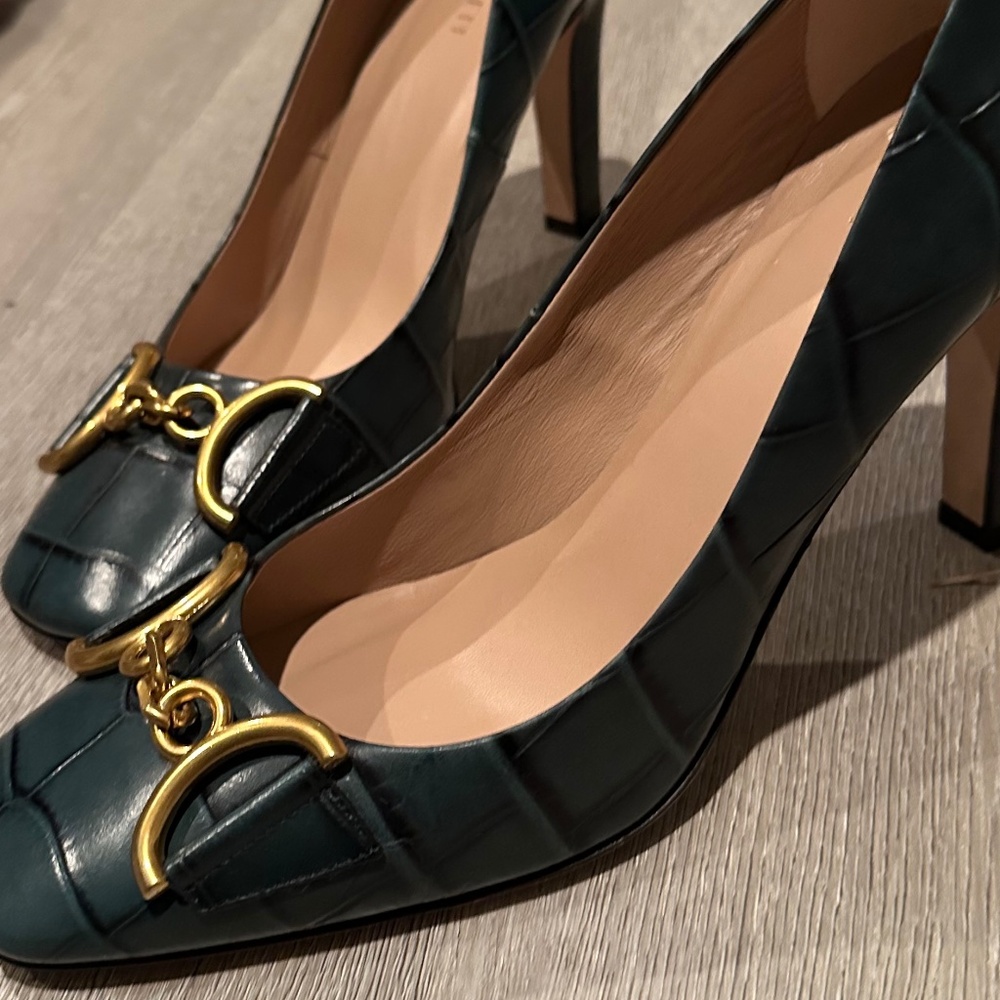 LK Bennett Gianna Sea Green Croc-Effect Leather Snaffle-Detail Court Heels